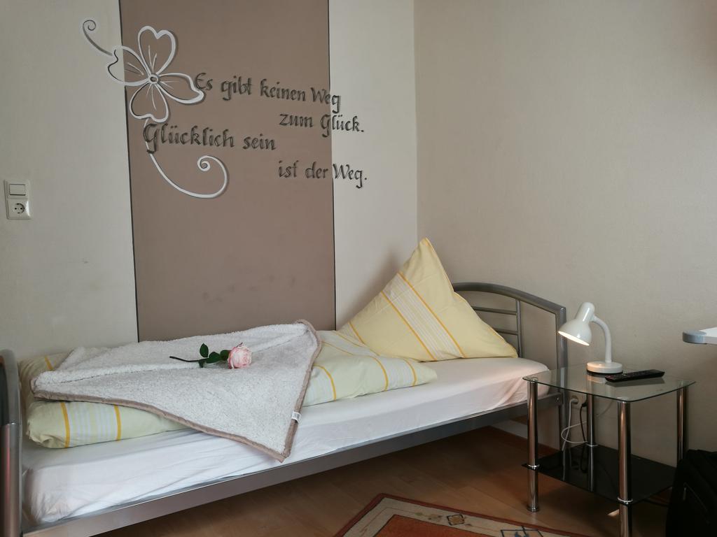 Pension Und Restaurant Reck Аулендорф Екстериор снимка